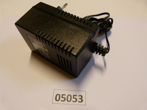 Strømforsyning 220V --> 18VDC / 350mA