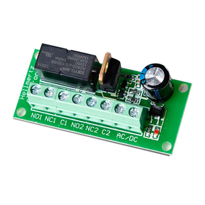 HE-8432 - Universalrele, 12-48VAC/DC (27x27x58mm)